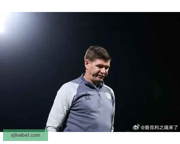 费迪南德坦言曾痛恨杰拉德英格兰黄金一代性格引争议